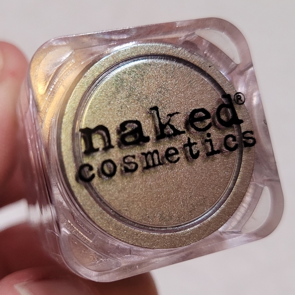 Naked Cosmetics Pigment & Aloe Cream Bundle - Picture 12 of 16